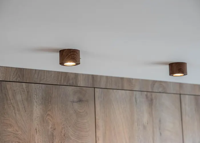 Brand New I Great Location I I Cohost Daire